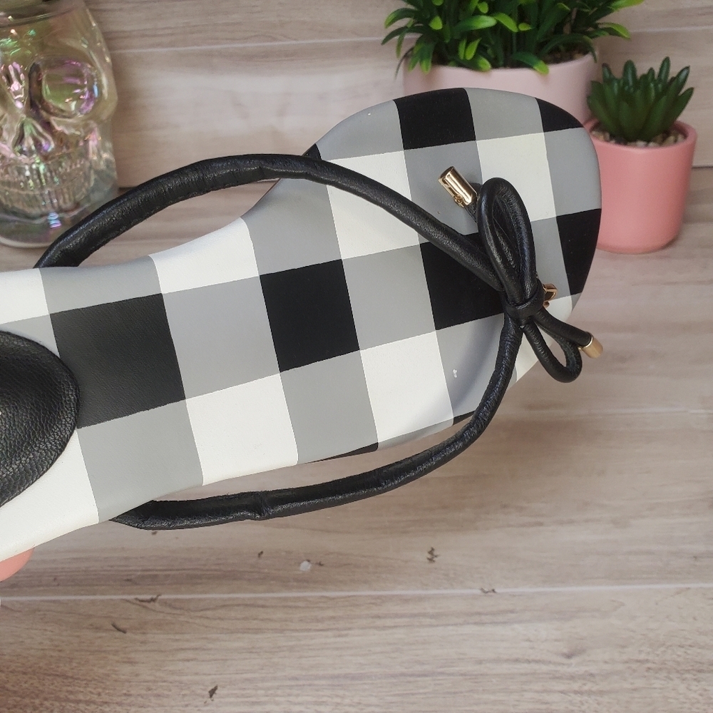 Kate Spade Black White Checkered Leather Thong Sandals Bow Size 8 - Picture 3 of 5